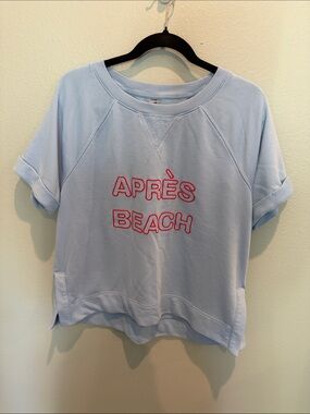 Lou & Grey Light Blue 'APRÈS BEACH' Short Sleeve Sweatshirt with Red Embroidery